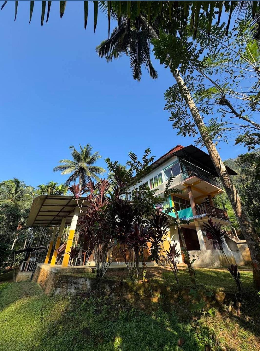 Sinharaja Vini Villa Денияя Екстериор снимка